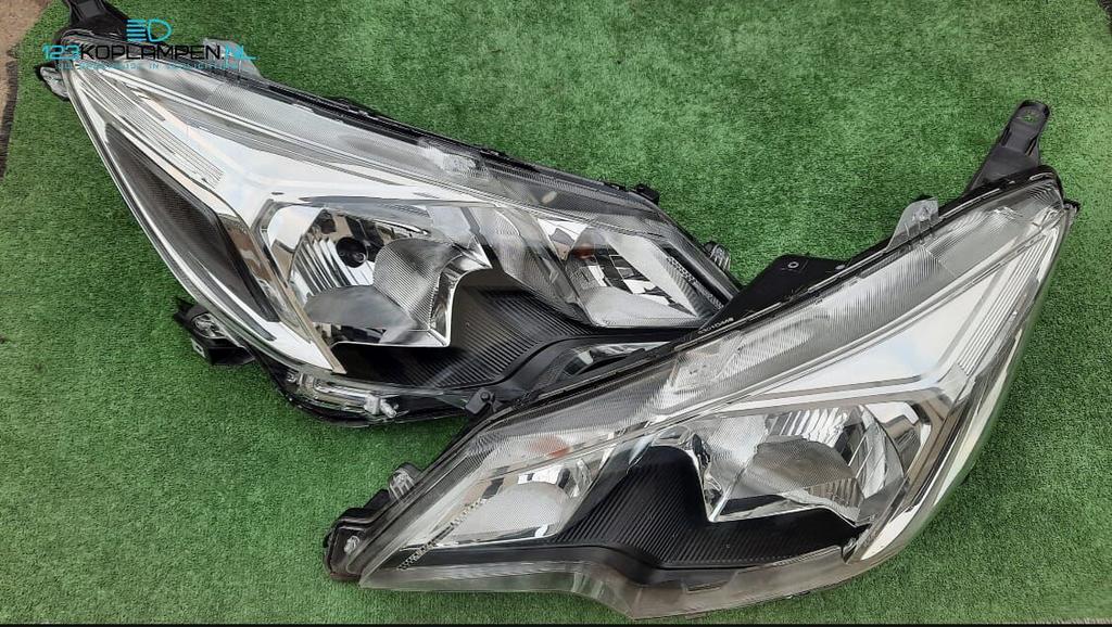 Mitsubishi Space Star koplamp links rechts, Autos : Pièces & Accessoires, -, Utilisé, Mitsubishi, -