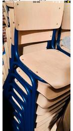 Schoolstoelen hoogte 39 cm moeten dringend weg, Ophalen