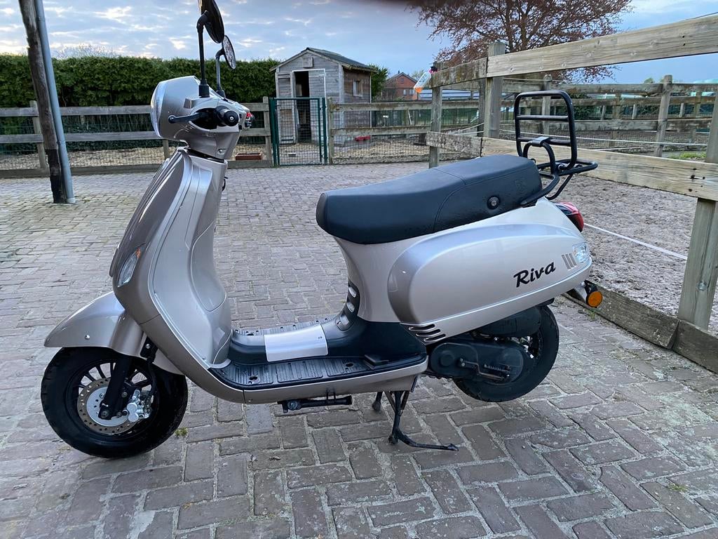 BTC Riva 2020, 49 cm³, Classe B (45 km/h), Enlèvement, Utilisé