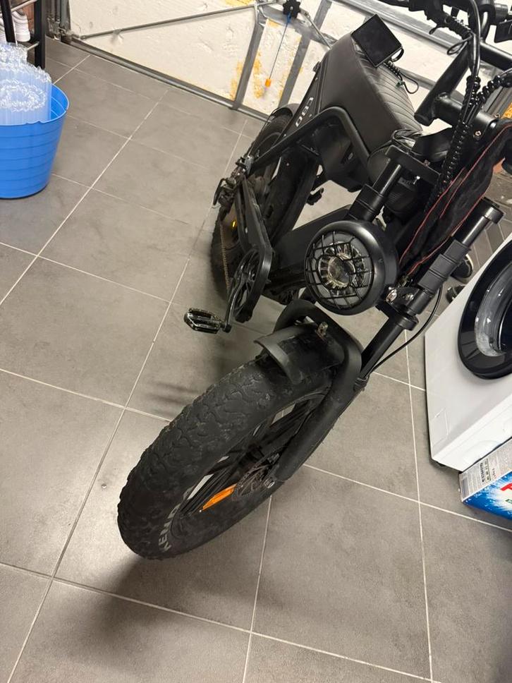 Een fatbike c80 max dubbele accu dus kan 120 km ver, Fietsen en Brommers, Brommers | Crossbrommers, Gebruikt, Ophalen