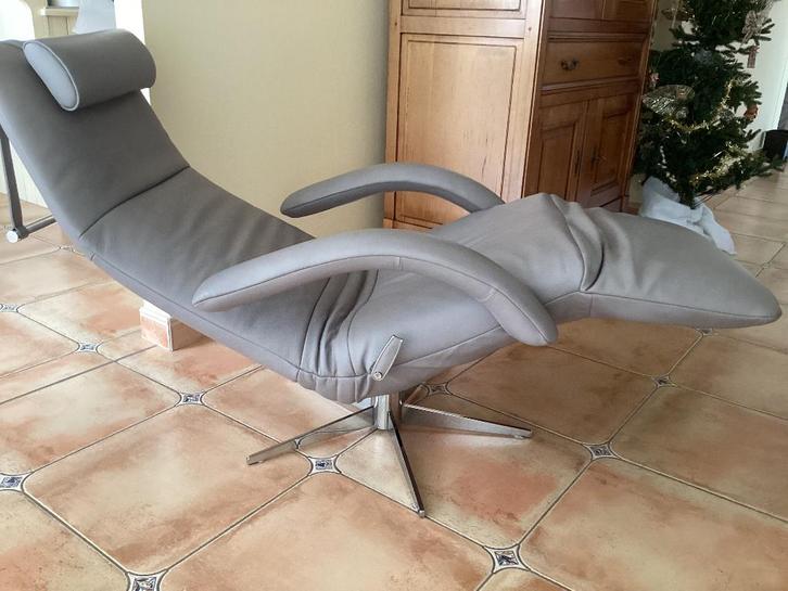 Coussin Jori Relax+Yoga (état neuf) modèle récent, Maison & Meubles, Canapés | Salons, Comme neuf, Cuir, Enlèvement