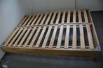 Lit sommier 140x200cm LYNGÖR Ikea + pieds, Maison & Meubles, Chambre à coucher | Lits boxsprings, 140 cm, Brun, Enlèvement, Utilisé