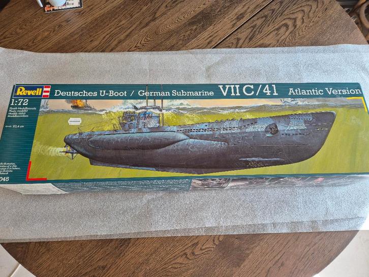 Revell 1:72 - Sous-marin Type VII C/41 - Version Atlantique., Hobby & Loisirs créatifs, Modélisme | Bateaux & Navires, Neuf, 1:50 à 1:200