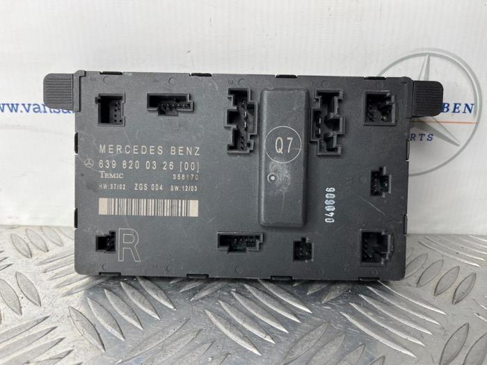 Module verrouillage central des portes d'un Mercedes Vito, -, 3 mois de garantie, Utilisé, -
