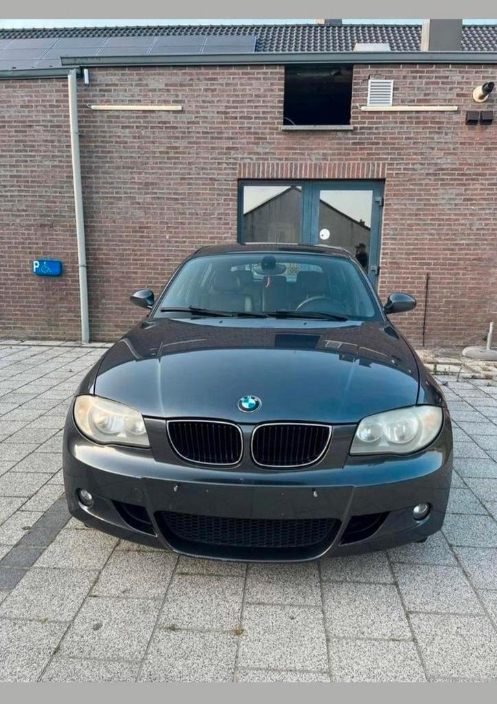 Bmw 1 serie M-pakket hatch., Auto's, BMW, Particulier, 1 Reeks, Diesel, Overige carrosserie, 5 deurs, Handgeschakeld, Achterwielaandrijving