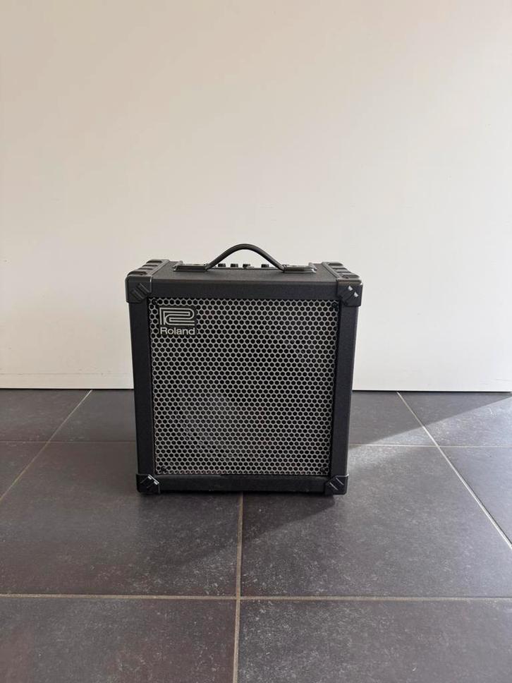 Amplificateur Roland 60D, Musique & Instruments, Amplis | Basse & Guitare, Comme neuf, Enlèvement