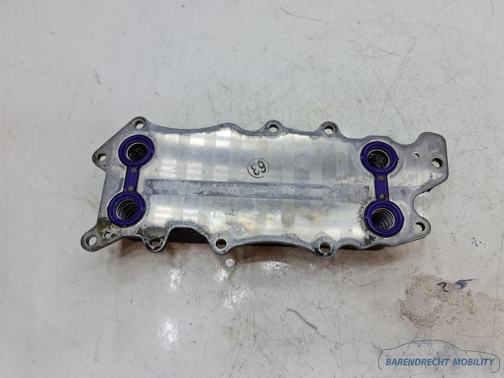 OM642 642 Mercedes Chrysler Jeep Dodge Pierburg oliekoeler 6, Mercedes-Benz AG, Mercedes-Benz, Utilisé, Mercedesstrasse 120
70372  Stuttgart, DE