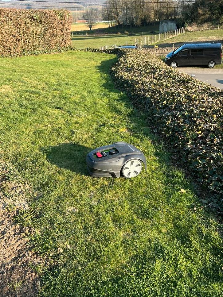 Robotmaaier zeer goede staat, Tuin en Terras, Robotmaaiers, Gebruikt, Met regensensor, Bestuurbaar via app, Ophalen