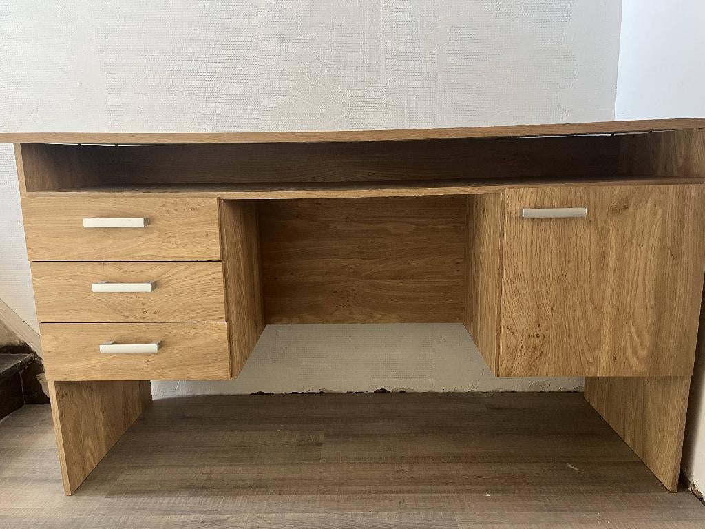 Bureau, Maison & Meubles, Classique, Avec tiroirs, Enlèvement, Utilisé