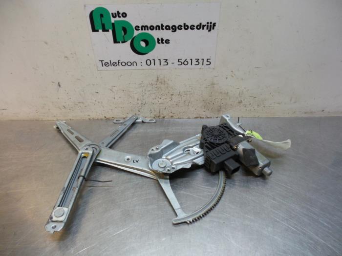 Mécanique vitre 4portes avant gauche d'un Opel Zafira (Zafi, Autos : Pièces & Accessoires, Vitres & Accessoires, Opel, Utilisé