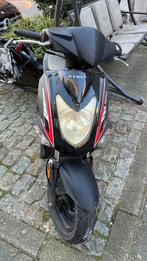 Kymco 50 a klas !!, Fietsen en Brommers, Ophalen, Zo goed als nieuw