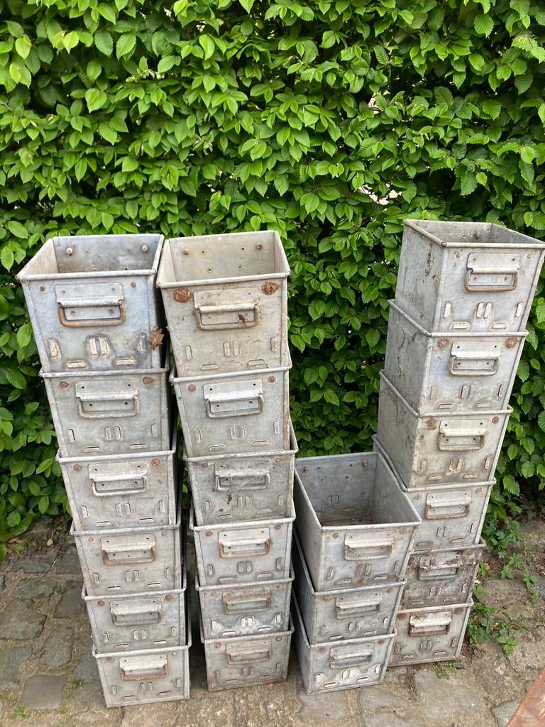 Stapelbakken, Ophalen, Minder dan 50 cm, Gebruikt, Minder dan 50 cm