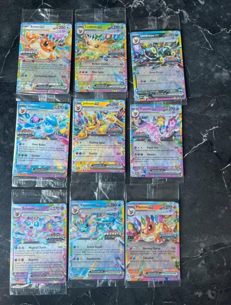 Prismatic Evolutions complete stamped set 9 Cards Pokemon, Ophalen of Verzenden, Zo goed als nieuw