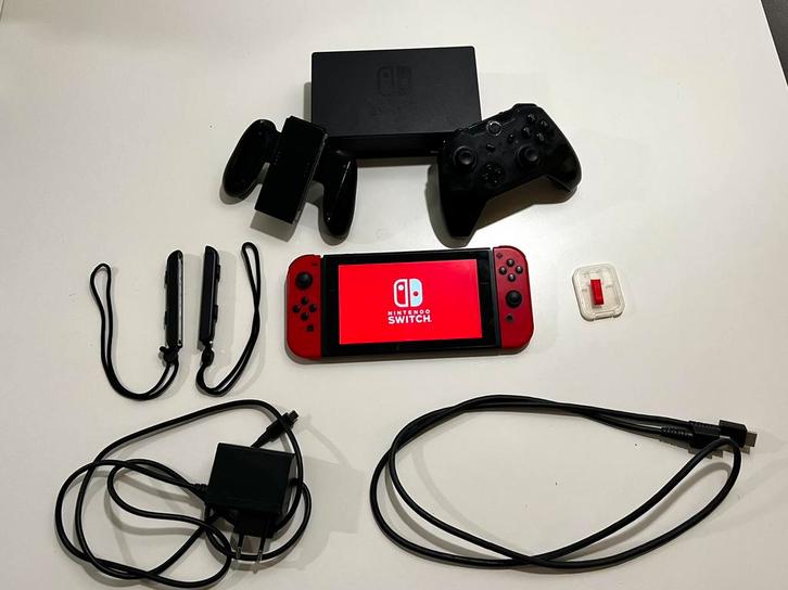 Nintendo Switch (+accesoires) Banned, Games en Spelcomputers, Spelcomputers | Nintendo Switch, Gebruikt, Switch Original, Met 1 controller