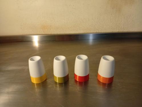 Vintage Tupperware eierdopjes, Huis en Inrichting, Keuken | Tupperware, Ophalen