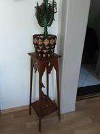 Hoog bijzettafeltje  ,planten DECORATIEF  BEKIJK DE FOTO'S, Ophalen