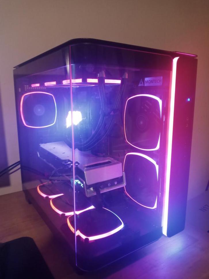 PC Gaming - AMD RX 7900 XTX - 64Go RAM DDR5 - Ryzen 5 8400F, Computers en Software, Desktop Pc's, Zo goed als nieuw, 4 Ghz of meer