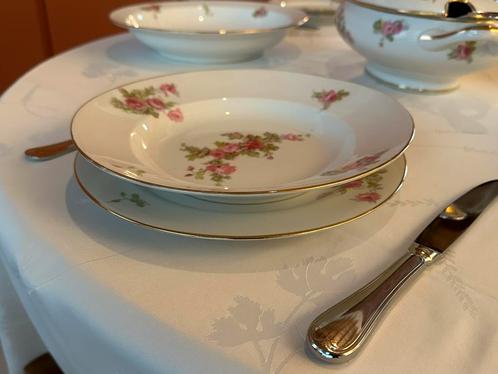 Limoges eetservies bloemmotief-72 delig-uitstekende staat, Huis en Inrichting, Keuken | Servies, Gebruikt, Compleet servies, Overige stijlen