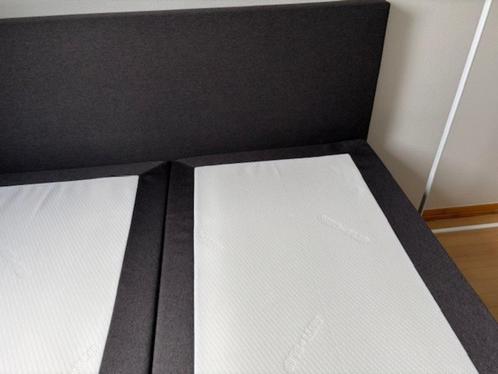 BOXSPRING 160x200 als nieuw, Huis en Inrichting, Slaapkamer | Boxsprings, Zo goed als nieuw, 160 cm, 210 cm, Tweepersoons, Grijs