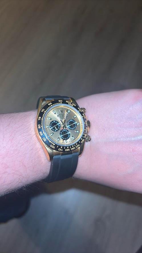 Heb ook de doos en de papier en de tasje van Rolex, Handtassen en Accessoires, Horloges | Heren, Nieuw, Rolex, Goud, Ophalen of Verzenden