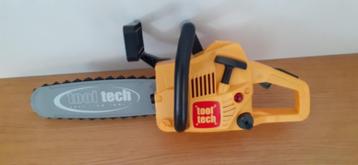 kettingzaag met beschermbril van ToolTech beschikbaar voor biedingen