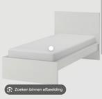 Malm 1persoonsbed inclusief lattenbodem en matras, Huis en Inrichting, Slaapkamer | Bedden, Ophalen, Zo goed als nieuw