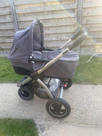 Kinderwagen beschikbaar voor biedingen