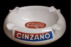 Cinzano ovale asbak.zeldzaam model, Verzamelen, Merken en Reclamevoorwerpen, Gebruikt, Ophalen of Verzenden, Gebruiksvoorwerp