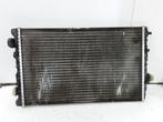 RADIATEUR Volkswagen Polo IV (9N1 / 2/3) (6Q0121253Q), Gebruikt, Volkswagen