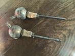2 anciens bouchons verseur cherche lavande blanche, Ophalen