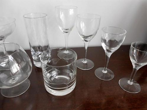 NIEUW heel fijn, kristallen GLAS-SERVIES (Leonardo) !, Huis en Inrichting, Keuken | Servies, Nieuw, Glas of Glazen, Overige stijlen