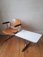 Anonima CASTELLI Italy - Vintage fauteuil met kleine tafel, Ophalen of Verzenden, Huis en Inrichting