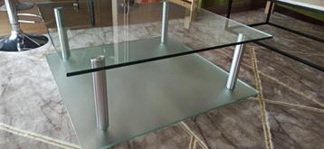 Table basse beschikbaar voor biedingen