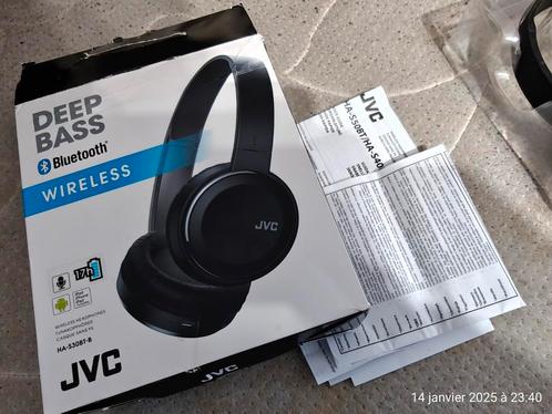 JVC HA-S30BT Deep Bass Bluetooth-hoofdtelefoon als nieuw, Audio, Tv en Foto, Hoofdtelefoons, Zo goed als nieuw, Op oor (supra aural)