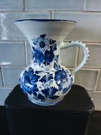 VINTAGE SCHENKKAN IN DELFTS BLAUW AARDEWERK, Antiek en Kunst, Ophalen of Verzenden