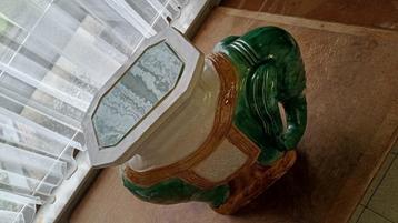 Olifant bijzettafel plantenstandaard  beschikbaar voor biedingen