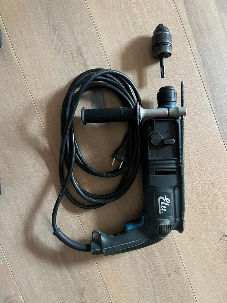 Klop boor mashine., Ophalen, Zo goed als nieuw