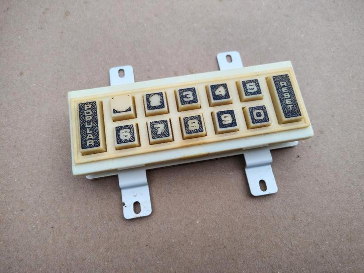 Digitaal Toetsenpaneel Rowe-AMi R91 (1987) jukebox, Collections, Machines | Jukebox, Ami, Envoi