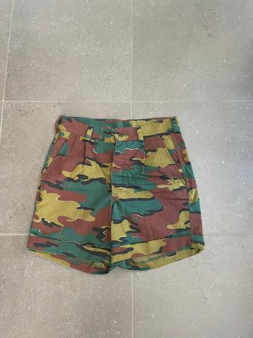 Short de camouflage belge en forme de puzzle, Enlèvement ou Envoi