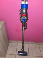 Dyson v8 motorhead +2 embouts brosse motorisé etc, Ophalen of Verzenden, Zo goed als nieuw, Reservoir