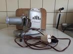 Te koop oude, werkende Aldis diaprojector/koffer!, Audio, Tv en Foto, Diaprojectoren, Ophalen of Verzenden, Gebruikt