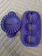 Empanada/raviolis Tupperware Makers en violet, Maison & Meubles, Cuisine| Tupperware, Enlèvement ou Envoi, Comme neuf, Violet