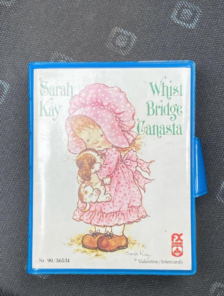 Sarah Kay vinyl mapje met speelkaarten, Verzamelen, Speelkaarten, Jokers en Kwartetten, Zo goed als nieuw, Speelkaart(en), Ophalen of Verzenden