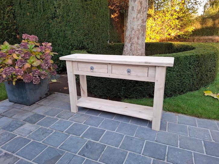 Sidetable uit massieve olm. Geluchtgomd, Huis en Inrichting, Tafels | Sidetables, Zo goed als nieuw, Ophalen of Verzenden