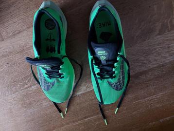 Schoenen Nike Zoomx Ekiden groen