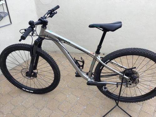 Kona Honzo 2022, Fietsen en Brommers, Fietsen | Mountainbikes en ATB, Zo goed als nieuw, Overige merken, 49 tot 53 cm, Hardtail