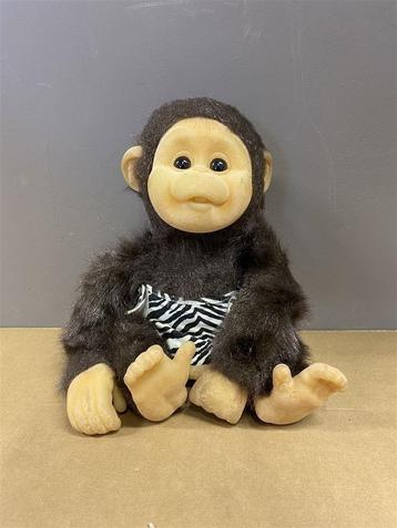 knuffel aap - Hosung baby chimp - aapje met broekje, Enlèvement ou Envoi, Comme neuf