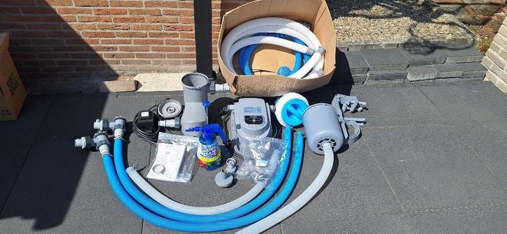 Bestway Intex complete set voor opzet zwembad, Tuin en Terras, Zwembad-toebehoren, Zo goed als nieuw, Overige typen, Ophalen