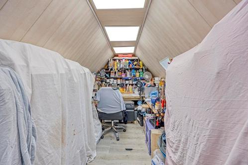 Rijwoning dicht bij openbaar vervoer en winkels, Immo, Huizen en Appartementen te koop