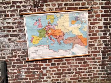Oude  schoolkaart van  europa, Ophalen of Verzenden